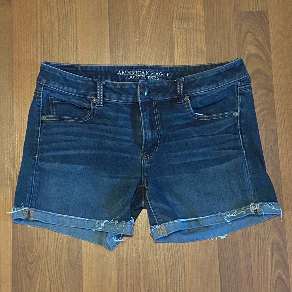 American Eagle MIDI Shorts